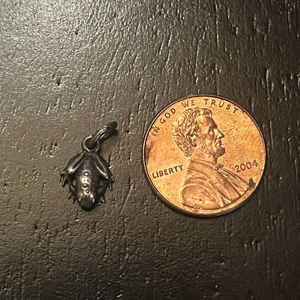 Vintage Sterling Silver Frog Charm - Picture 2 of 3